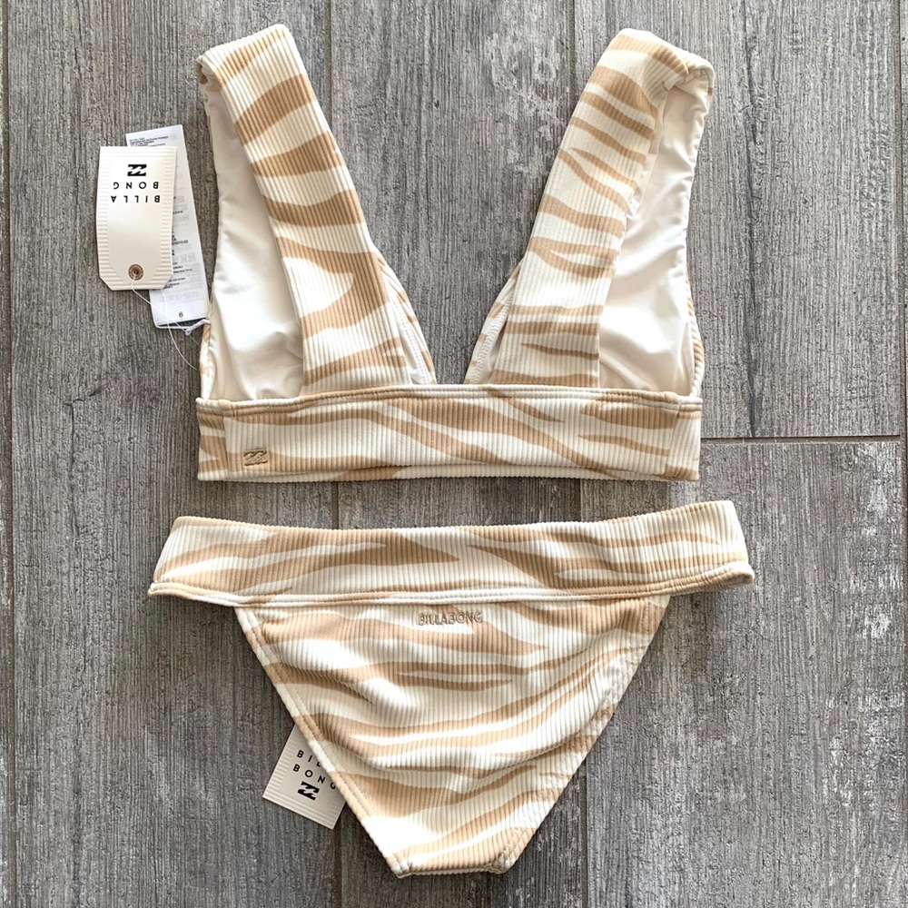 🔥🔥BILLABONG - WILD GROOVE PLUNGE TROPIC SET🔥🔥 - Picture 8 of 10